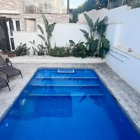 Vacker Med Privat Pool, Lounge Och Stor Grillplats Villa *